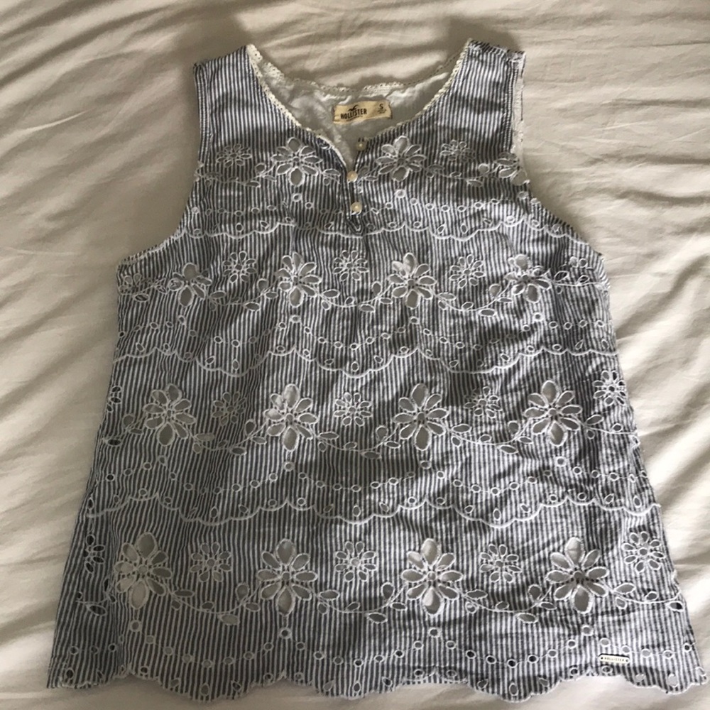 Blue and White striped flower top